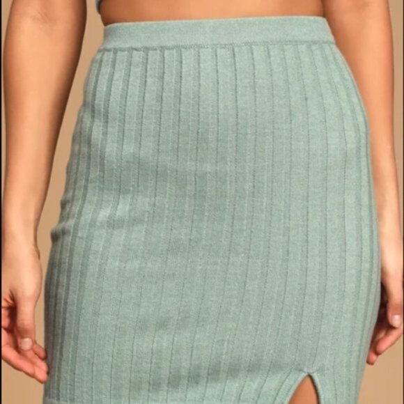 Lulu's Chic Conversation Sage Green Ribbed Skirt Small - Picture 2 of 9